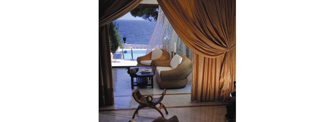 Danai pool-suite