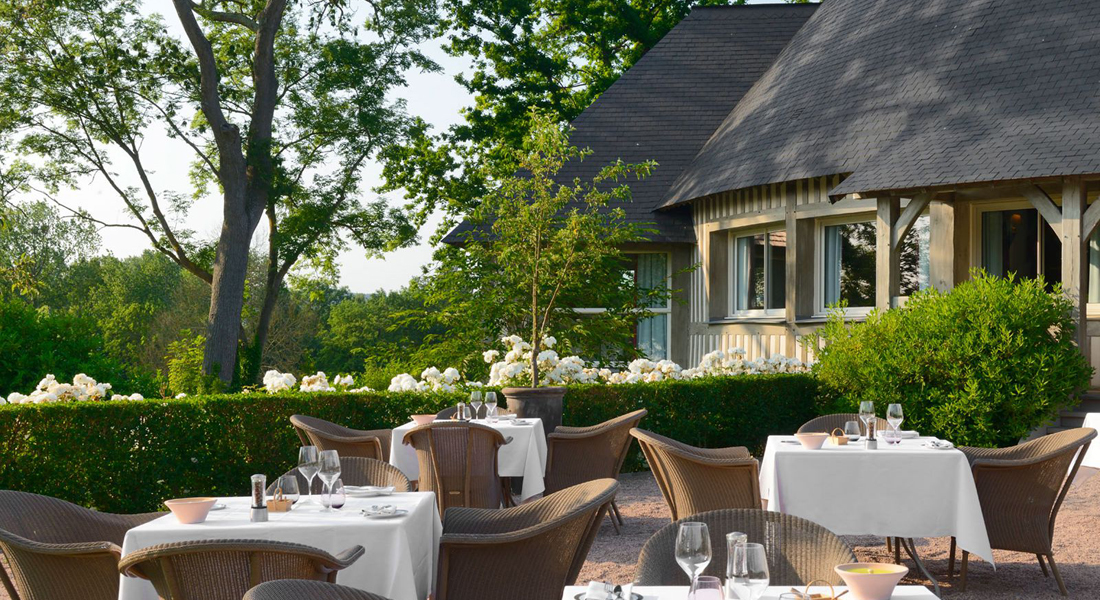 LES MANOIRS DE TOURGEVILLE : LE SOUVENIR D’UN HOMME ET D’UNE FEMME 3