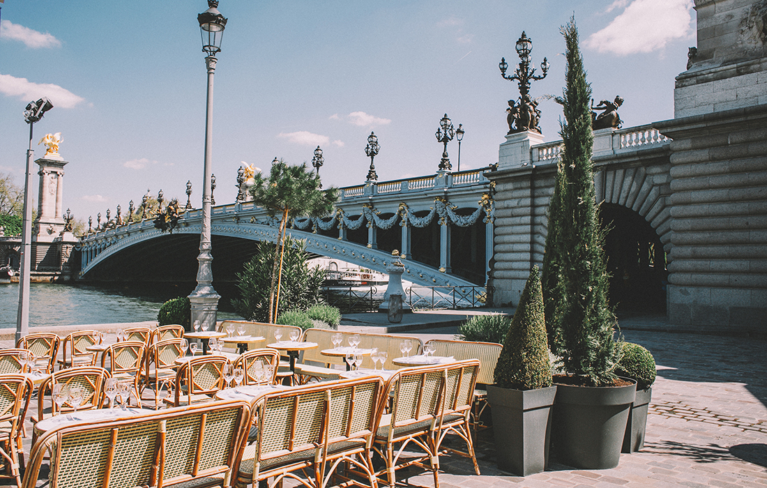 Faust Rive Gauche Pont Alexandre Iii 75007 Paris PARIS : FAUST, THE PLACE TO BE - Luxe Infinity Magazine lifestyle