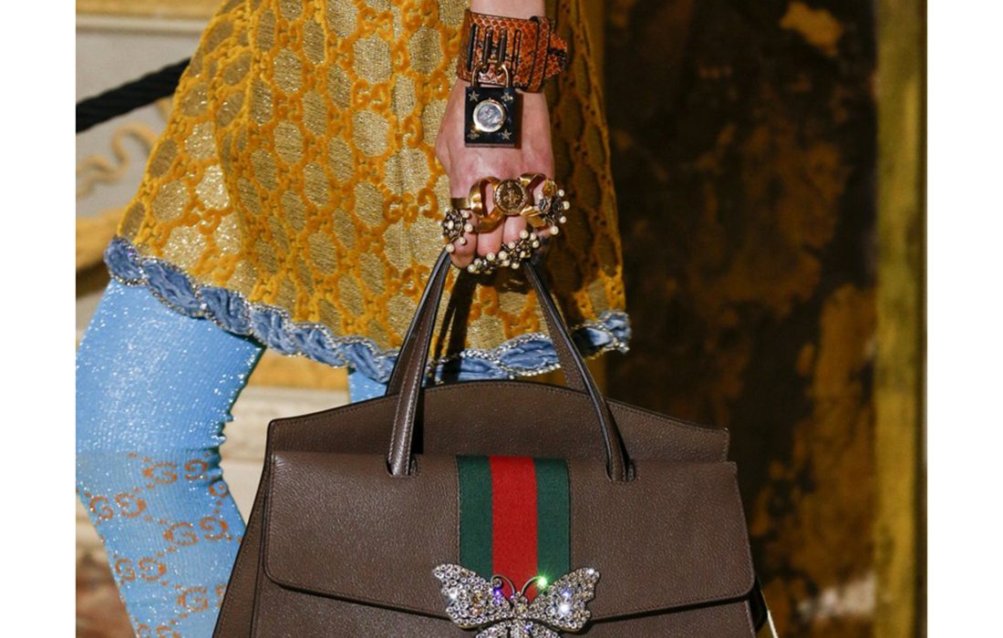Les montres en forme de cadenas de Gucci pour la gent féminine
