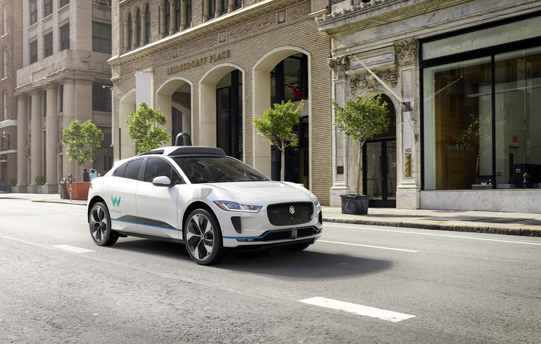Waymo, la filiale de Google collabore avec Jaguar pour créer une voiture électrique autonome