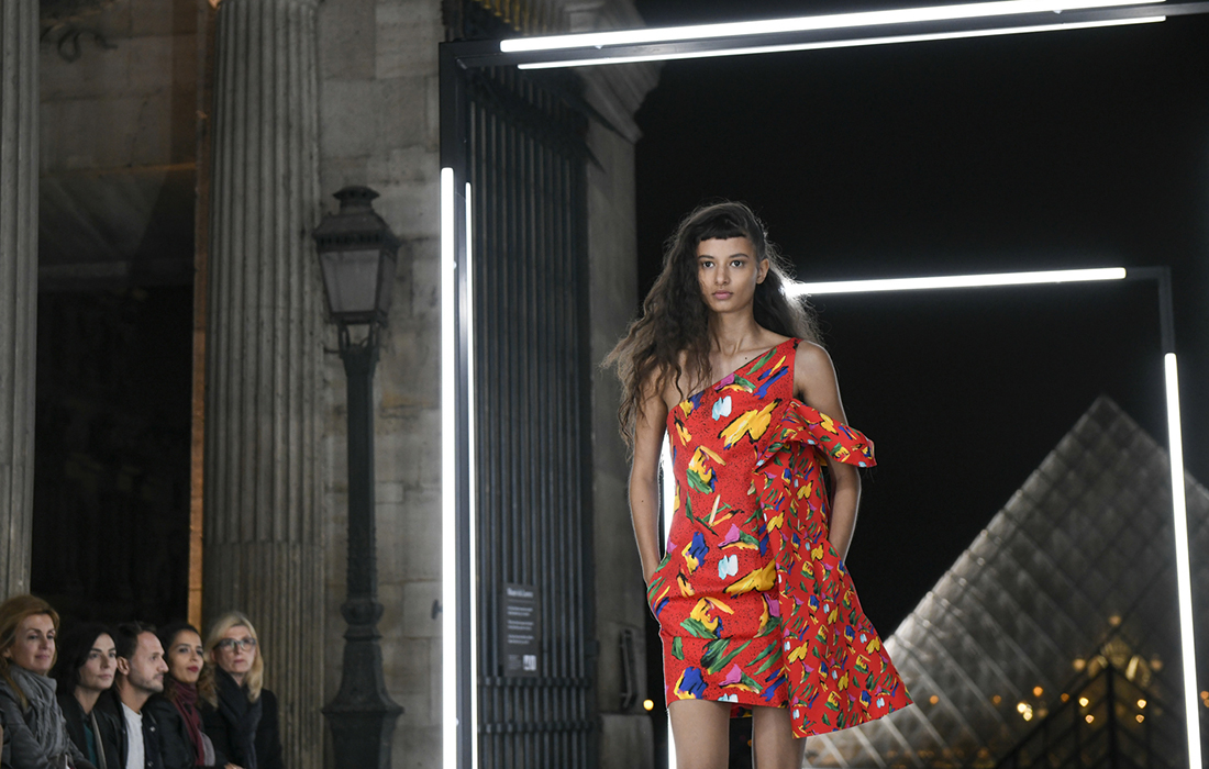 Le temps et l’espace, mis à l’honneur dans la collection femme Louis Vuitton Printemps – Eté 2019