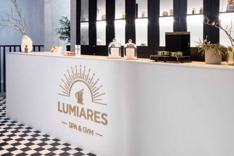 Vous envisagez de séjourner dans la belle ville de Lisbonne pour vos prochaines vacances ? C’est l’occasion de profiter du décor artisanal portugais dans l’établissement de luxe The Lumiares Hotel