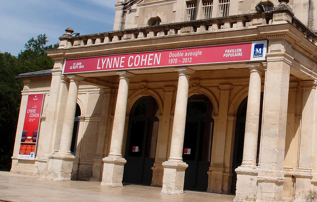 Lynne Cohen. Double aveugle 1970 – 2012 au Pavillon Populaire de Montpellier jusqu’au 22 septembre 2019