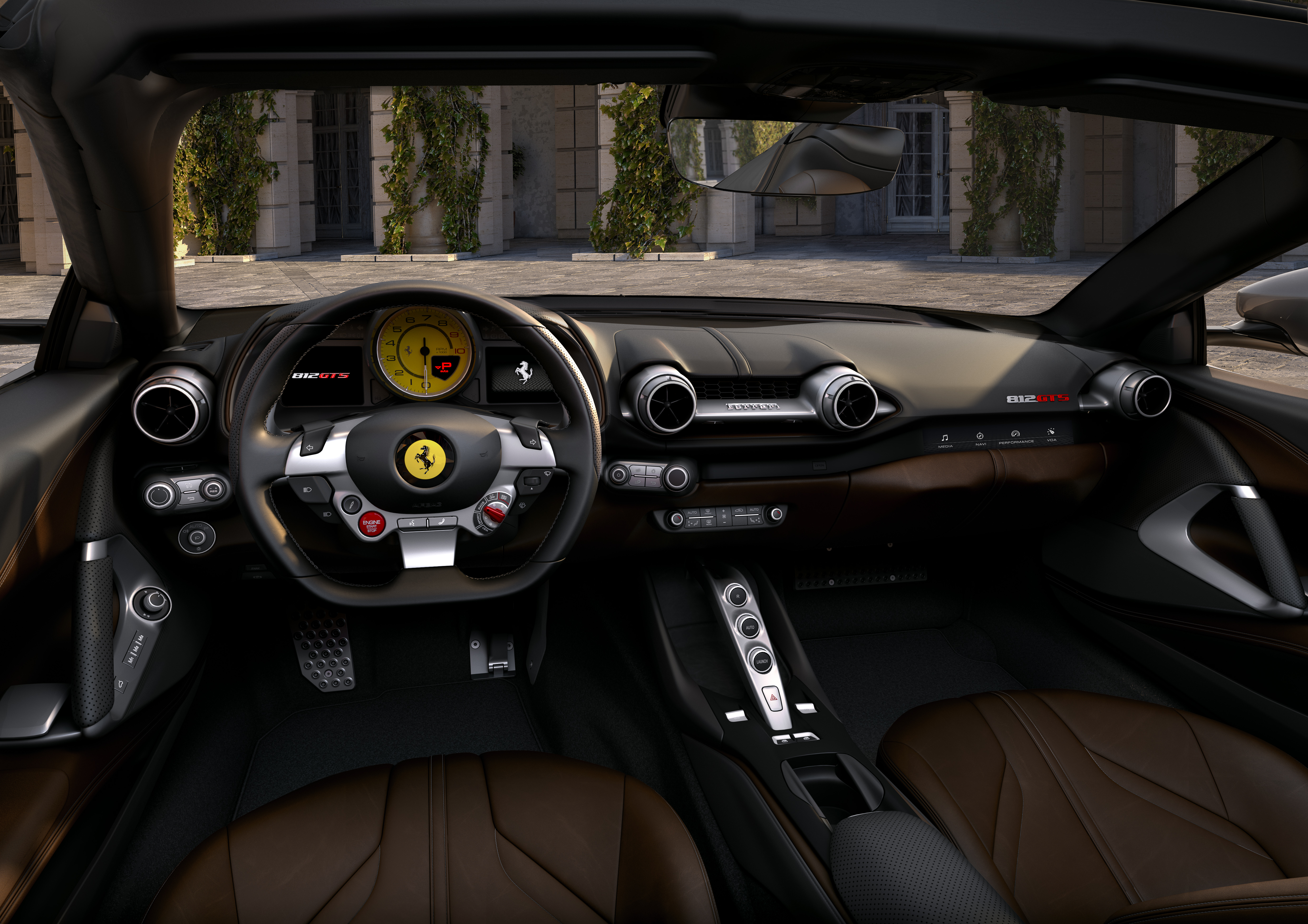 Ferrari dévoile sa 812 GTS Spider V12