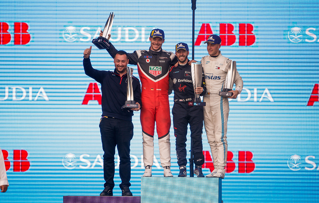 Sam Bird s’envole vers la victoire pour le 1er e-Prix de la saison