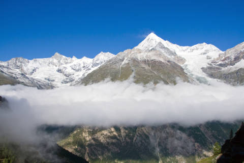 Vivez une expérience unique au Zermatt, la station de sport d’hiver la plus luxueuse des montagnes Suisses