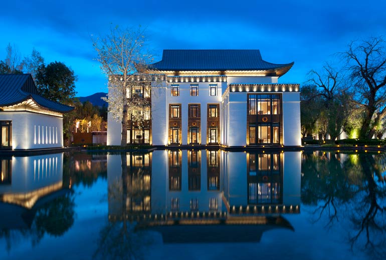 St Regis Lahsa Resort au Tibet