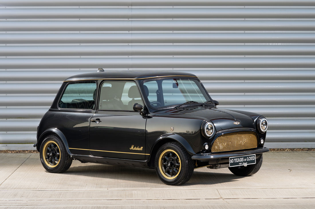 David Brown Automotive Mini Remastered Marshall Edition est lancée à Paris pour faire ses débuts en Europe