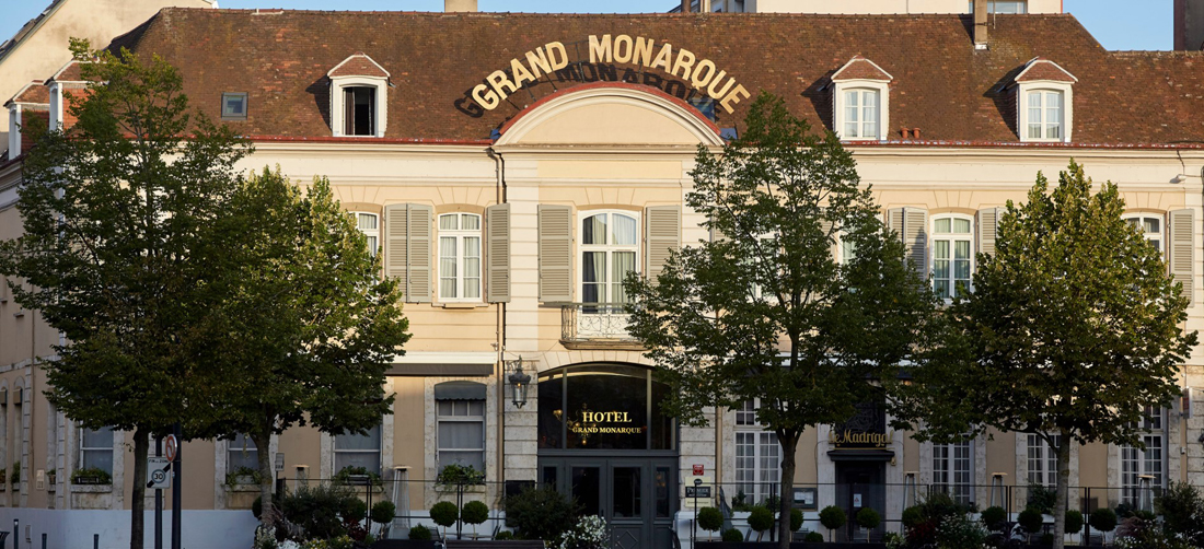 Le Grand Monarque à Chartres, des étoiles plein les yeux