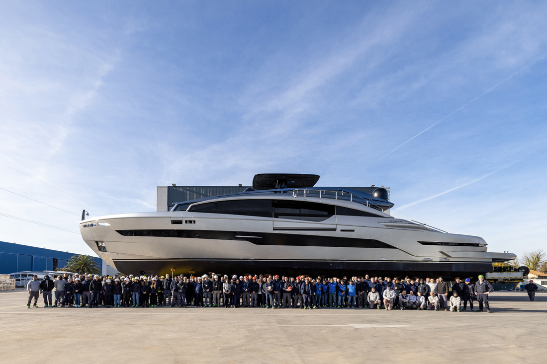 Lancement du premier Pershing GTX116 par le groupe Ferretti