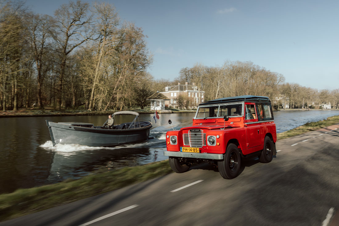 Everrati livre un Land Rover Series IIA électrique redéfini à un premier client néerlandais