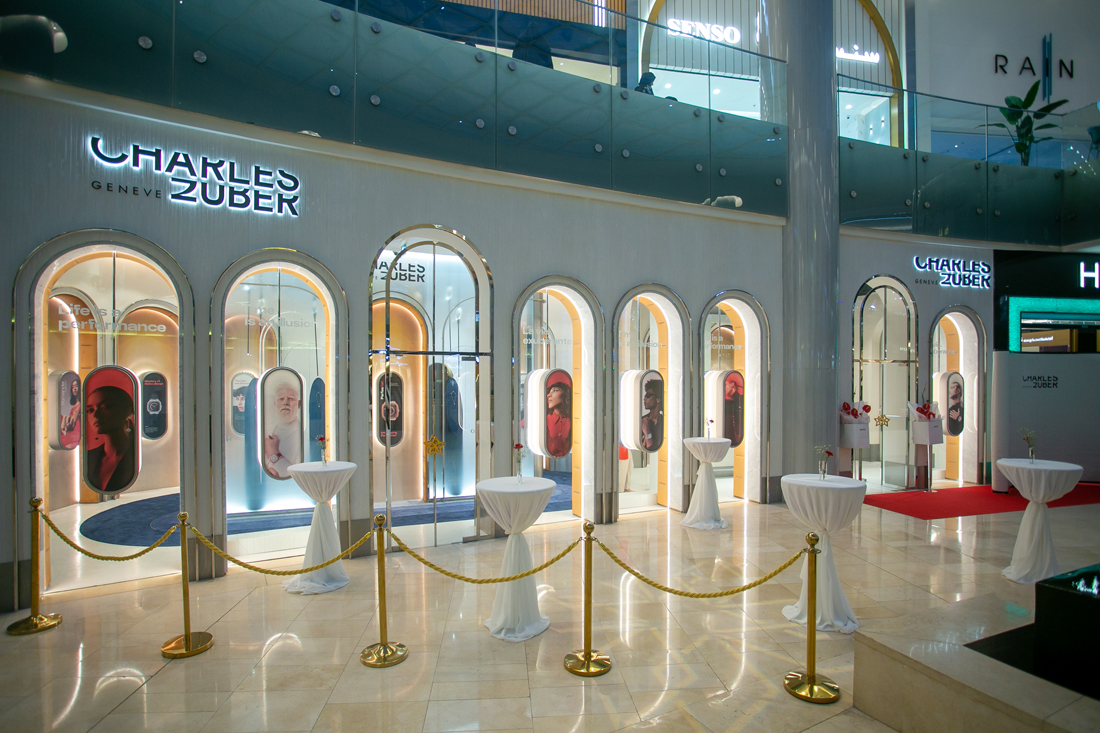 Charles Zuber, joaillier horloger genevois, inaugure sa première boutique au Yas Mall à Abu Dhabi.