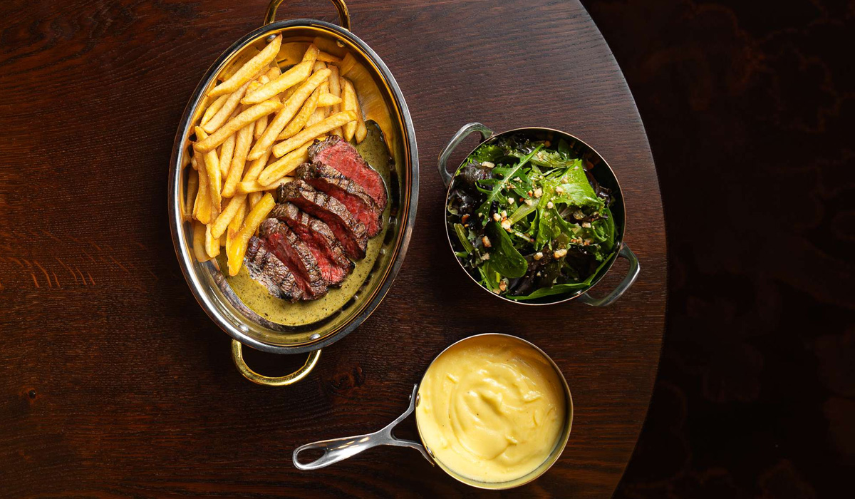 Black Angus Saint-Lazare, l’héritage des grandes steakhouses